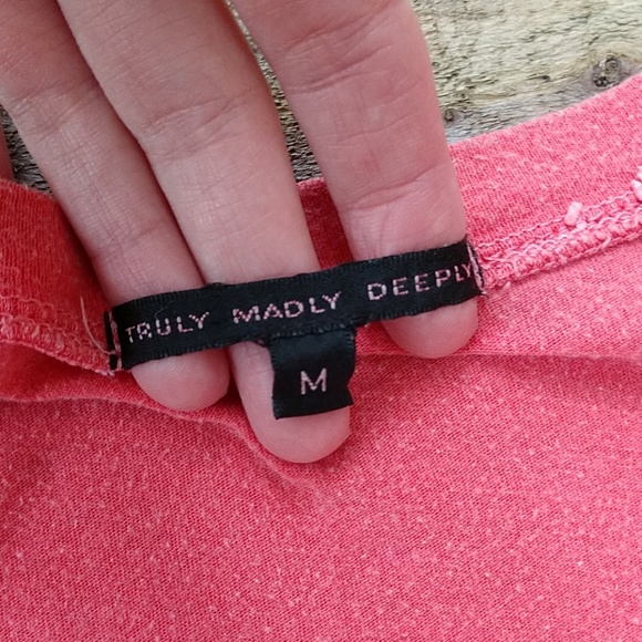 Urban Outfitters Truly Madly Deeply Bird Tee - Picture 6 of 7